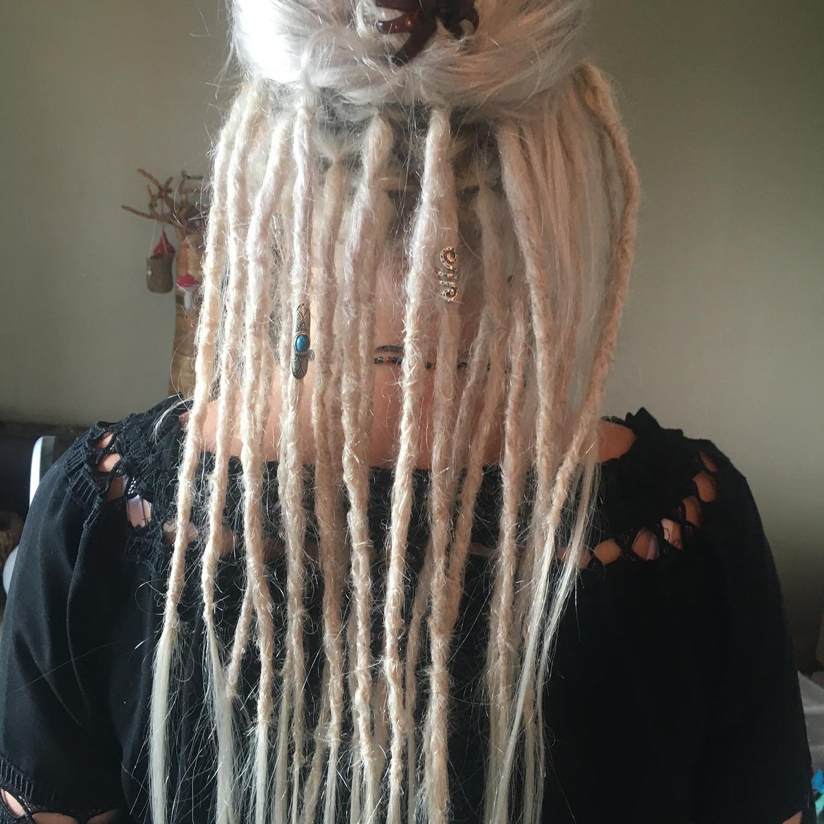 Holi Dreadlocks – Locs partielles : 2 rangées ou plus - Moitié de tête [acompte 60 €]