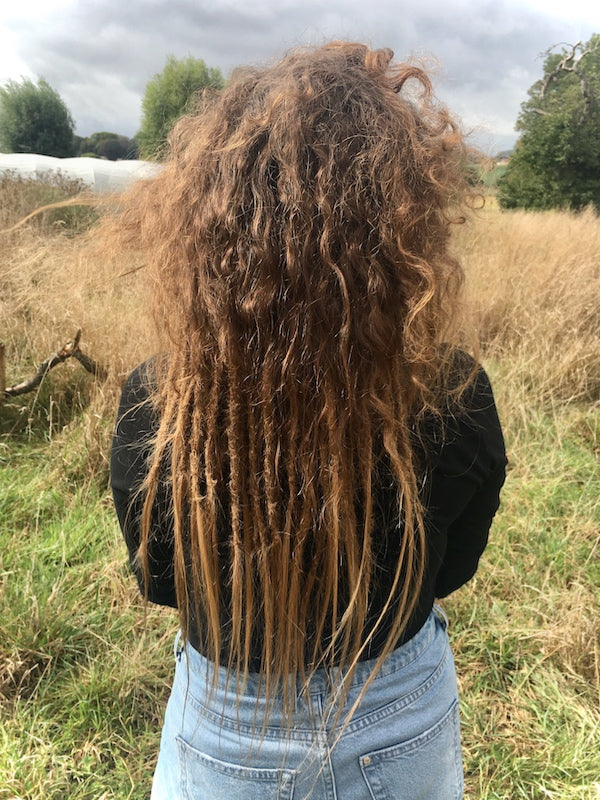 Holi Dreadlocks – Partial Locs [Half Hoofd]