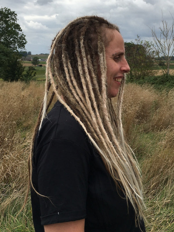 Holi Dreadlocks | Volledig hoofd locs met of zonder verlengingen [voorschotbedrag €120]