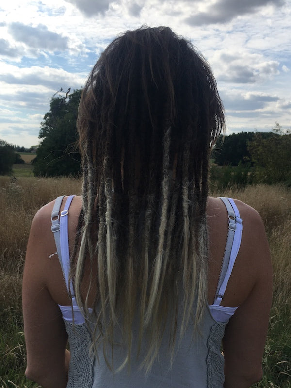 Holi Dreadlocks | Volledig hoofd locs met of zonder verlengingen [voorschotbedrag €120]