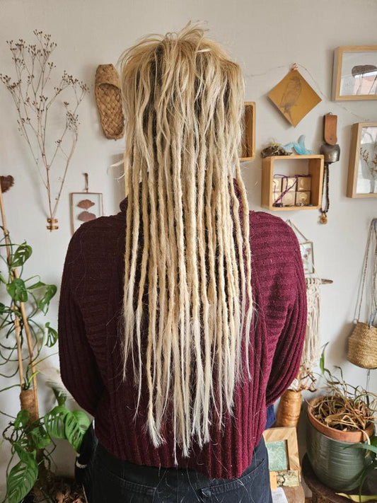 Holi Dreadlocks – Partial locs: 2 rijen of meer - Half Hoofd [voorschotbedrag €60]